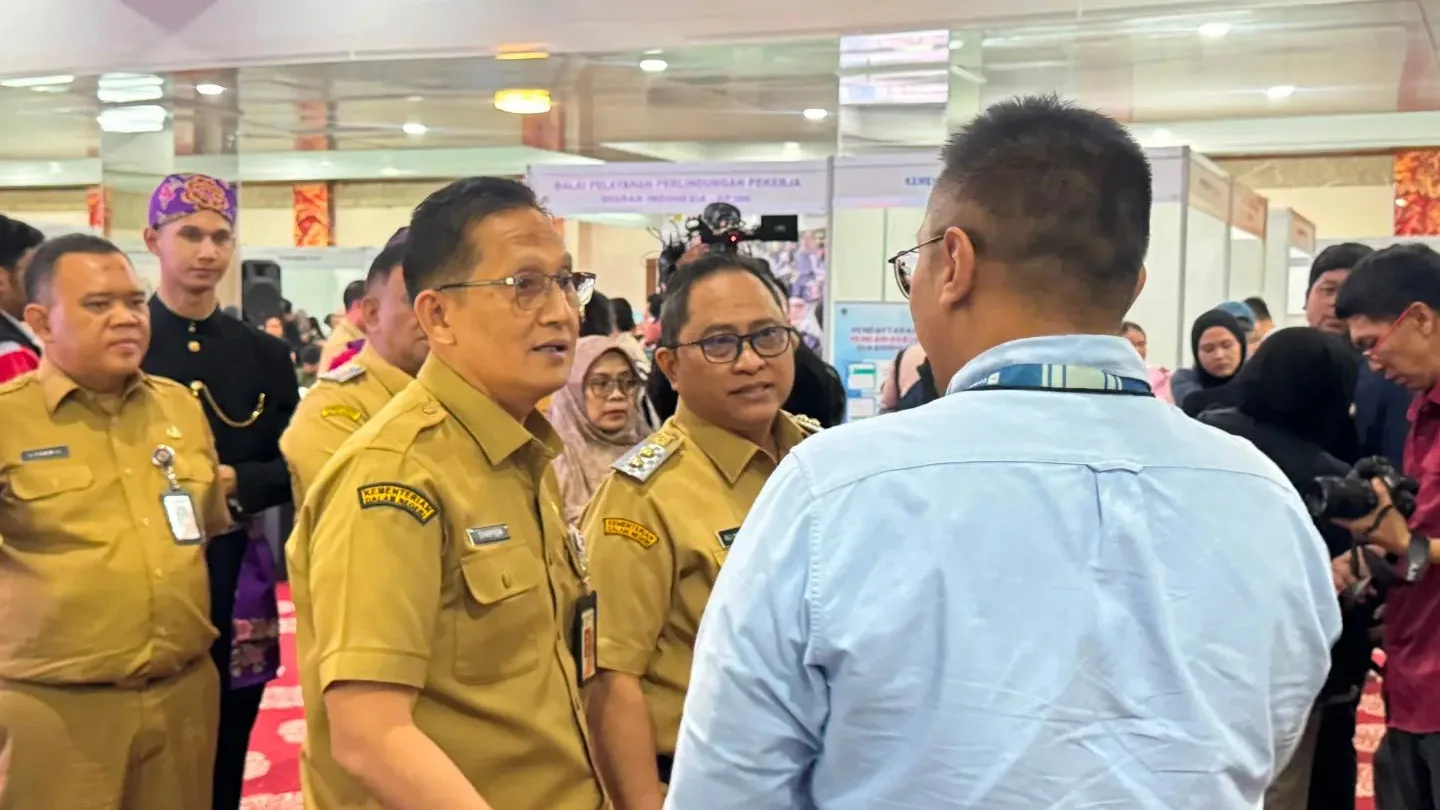 Pelayanan dan kegiatan ketenagakerjaan Disnaker Kabupaten Indramayu